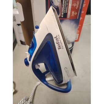  УЦ Утюг Tefal FV5715E0 (плохая упаковка, загнут носик) 