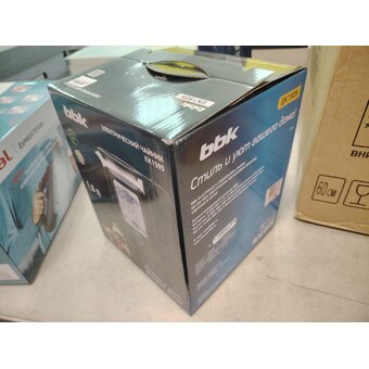  УЦ Электрочайник BBK EK1505 черный (царапина на колбе) 