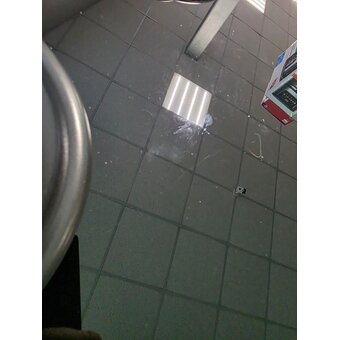  УЦ Варочная поверхность HOMSair HGG646BK (плохая упаковка, царапины на поверхности, из щелей торчит герметик) 