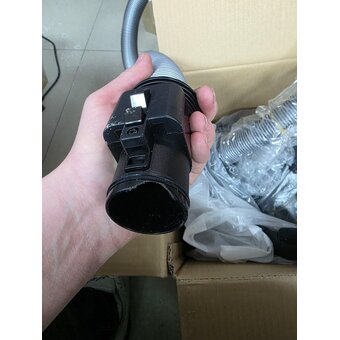  УЦ Пылесос Samsung VC15K4136VL (плохая упаковка, сколы пластика шланга) 