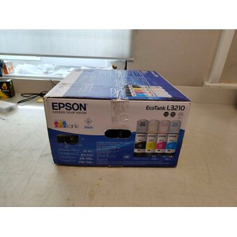  УЦ МФУ Epson L3210 A4 черный (C11CJ68506/C11CJ68403/C11CJ68405/C11CJ68501/C11CJ68517/C11CJ68501) (плохая упаковка, трещина на корпусе) 