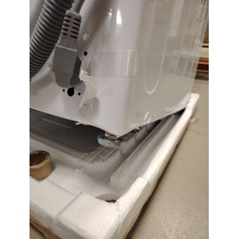  УЦ Стиральная машина LG TW4V3RS6W белый (плохая упаковка, вмятина на ножке) 