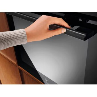  Духовой шкаф Electrolux EOE8P39H 
