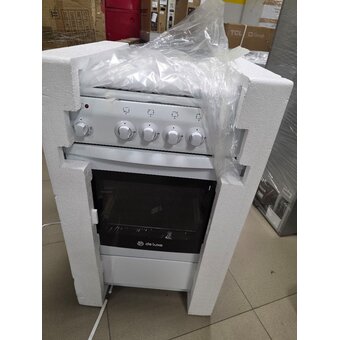  УЦ Кухонная плита DE LUXE 5040.21 ГЭкр (R) (плохая упаковка, заводской дефект прокраса, плохо держится переключатель) 