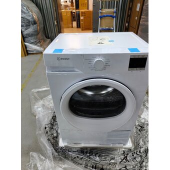  УЦ Сушильная машина Indesit IAS3725 (плохая упаковка, вмятина сбоку, небольшое смещение передней решетки) 