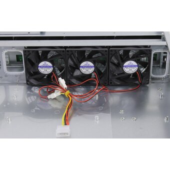  Серверная платформа ExeGate Pro 2U550-HS08 EX292412RUS (RM 19", высота 2U, глубина 550, Redundant БП 2x550W, 8xHotSwap, USB) 