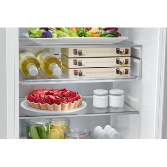  Встраиваемый холодильник Samsung BRB80F26DEF0EO No Frost 