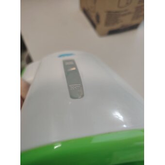  УЦ Электрочайник Великие Реки Мая-1 бело-салатовый (плохая упаковка, царапины и потертости на корпусе) 