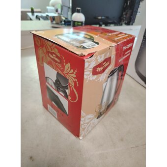  УЦ Электрочайник Чудесница ЭЧ-2000 нерж.сталь (плохая упаковка, замятия на дне чаши, царапина на корпусе) 