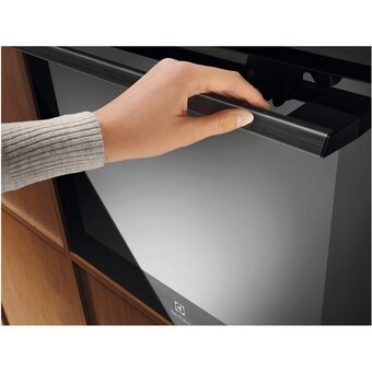  Духовой шкаф Electrolux LOE8P38Z 