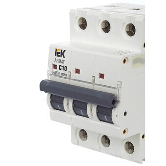  Автоматический выключатель IEK Armat M06N (AR-M06N-3-C010) 