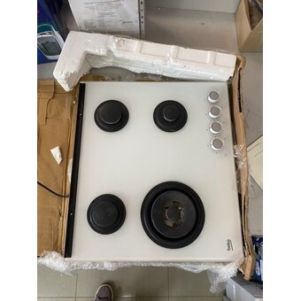  УЦ Варочная поверхность Beko HILW 64225 SW (плохая упаковка, б/у, нет документации, замена газконтроля на правой верхней конфорке) 