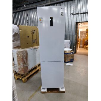  УЦ Холодильник LG GA-B509CQSL белый (плохая упаковка, вмятина со сколом на боковой стороне) 