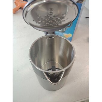  УЦ Электрочайник Midea МК-8076 черный (плохая упаковка, царапины внутри резервуара) 