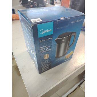  УЦ Электрочайник Midea МК-8076 черный (плохая упаковка, царапины внутри резервуара) 