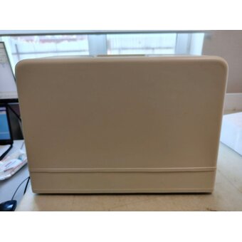  УЦ Швейная машина Comfort 394 (плохая упаковка, сколы на корпусе) 