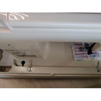  УЦ Швейная машина Comfort 394 (плохая упаковка, сколы на корпусе) 