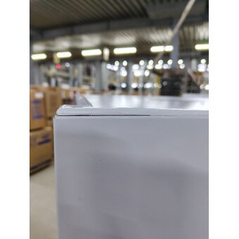  УЦ Холодильник Atlant 4721-101 (плохая упаковка, повреждена накладка крепления двери, небольшие зазоры между боковыми стенками и крышкой) 