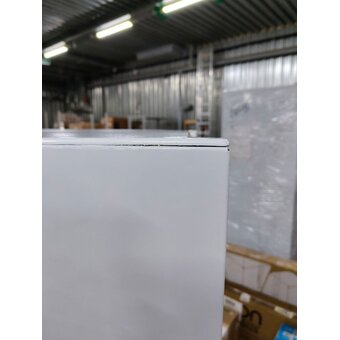  УЦ Холодильник Atlant 4721-101 (плохая упаковка, повреждена накладка крепления двери, небольшие зазоры между боковыми стенками и крышкой) 