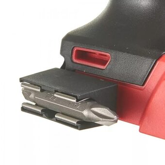  Дрель-шуруповерт Milwaukee M18 BLDD2-502X (4933464515) Li-Ion 5Ач 2АКБ+ЗУ 