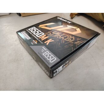  УЦ MB sAM4 Gigabyte B550M K AMD B550 4xDDR4 mATX AC`97 8ch(7.1) GbLAN RAID+HDMI+DP (плохая упаковка, компонентный ремонт) 
