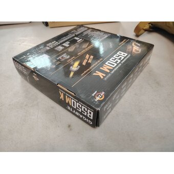  УЦ MB sAM4 Gigabyte B550M K AMD B550 4xDDR4 mATX AC`97 8ch(7.1) GbLAN RAID+HDMI+DP (плохая упаковка, компонентный ремонт) 