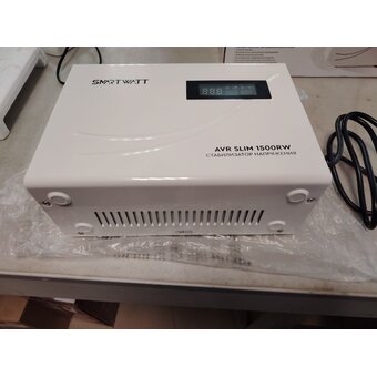  УЦ Стабилизатор напряжения SMARTWATT AVR Slim 1500RW (плохая упаковка, компонентный ремонт) 