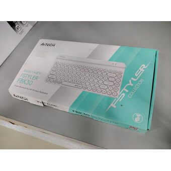  УЦ Клавиатура A4Tech Fstyler FBK30 белый (плохая упаковка, кейкапы нижних рядов имеют желтый оттенок) 