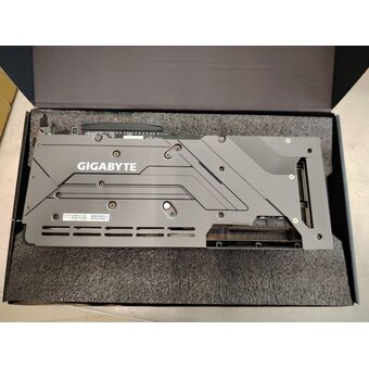  УЦ Видеокарта Gigabyte AMD Radeon RX 7700XT (GV-R77XTGaming OC-12GD) 12288Mb 192 GDDR6 2276/18000 (плохая упаковка, б/у, перепрошивка BIOS) 