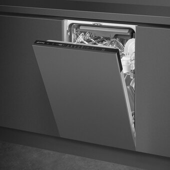  Встраиваемая посудомоечная машина Smeg ST4523DIN 