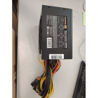  УЦ Блок питания Exegate 700PPE (EX260645RUS) ATX, black, APFC, 12cm, 24p+(4+4)p, PCI-E, 5xSATA, 3xIDE, FDD (малые царапины на корпусе) 