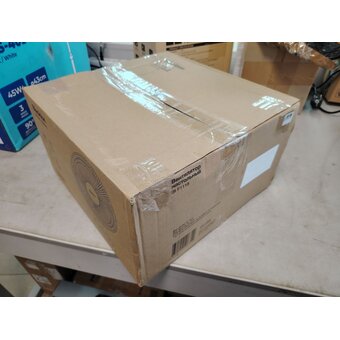 УЦ Вентилятор Blackton Bt F1118 White (плохая упаковка, нет пары болтов на подставке) 