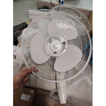  УЦ Вентилятор напольный Eurostek EFS-4050 White (кратно 2шт! в коробке 2шт) (плохая упаковка, нет документации и заглушки) 