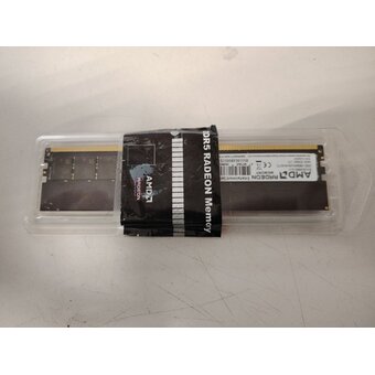  УЦ ОЗУ AMD Radeon (R5516G4800U1S-U) 16GB DDR5 4800 DIMM Entertainment Series Black Gaming Memory Non-ECC, CL40 (плохая упаковка, перепрошивка) 