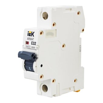  Автоматический выключатель IEK Armat M06N (AR-M06N-1-C032) 