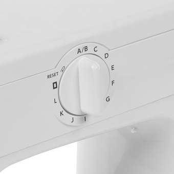  Швейная машина Janome Q-23P белый/рисунок 