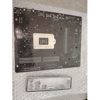  УЦ MB s1200 Gigabyte H510M H V2, Intel H470, 2xDDR4-3200 МГц, 1xPCI-Ex16 Micro-ATX (плохая упаковка, только мат.плата и заглушка, перепрошивка BIOS) 