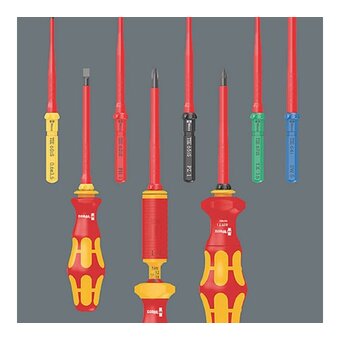  Отвертка Wera Kraftform Kompakt VDE 7 Universal 2 Tool Finder (WE-006601) в компл. 7 предметов 