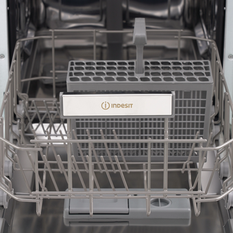  Встраиваемая посудомоечная машина Indesit DIS 1C29 