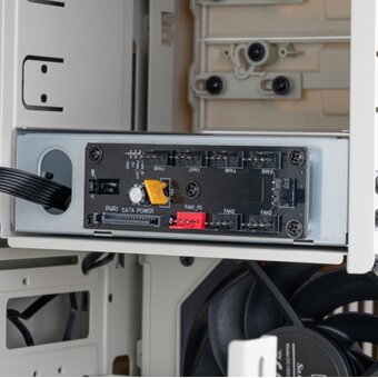  Корпус Silverstone SST-FLP02W (G41FLP02W000020) 