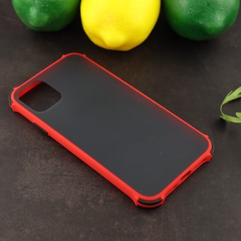  Чехол ARMOUR для iPhone 11 красный 