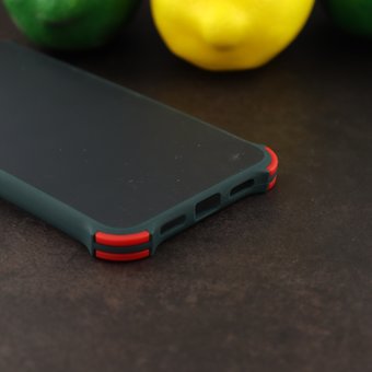  Чехол ARMOUR для Xiaomi Mi 8 черно-зелёный 