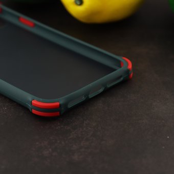  Чехол ARMOUR для iPhone XR черно-зелёный 