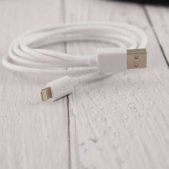  УЦ Дата-кабель Belkin Lightning 1,2m в коробке (белый) (ПУ) 
