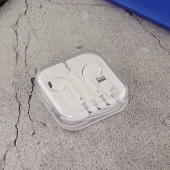  УЦ Наушники Aspor для Lightning Белый (подключение по Bluetooth) (ПУ) 