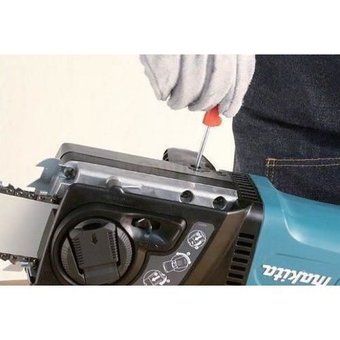  Электропила Makita UC4050A 