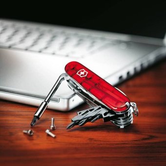  Нож перочинный Victorinox CyberTool M (1.7725.T) 91мм 32функций красный карт.коробка 