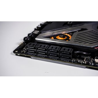  Материнская плата Asrock X570 TAICHI 