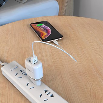  УЦ СЗУ Borofone BA25A 5V/2.1A 2USB Outstanding, white (ПУ) 