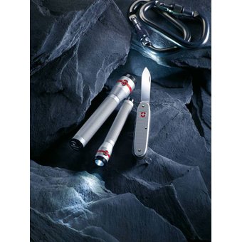  Нож перочинный Victorinox Farmer Alox (0.8241.26) 93мм 9функций серебристый 